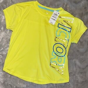 NWT Victory Activewear Neon Yellow Short Sleeve T-Shirt Top Medium